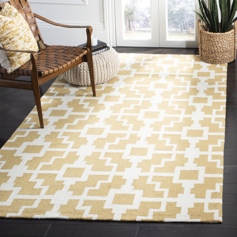 Tapis intérieur / extérieur géométrique ivoire / doré crocheté à la main, Rectangle 3 pi 6 po x 5 pi 6 po