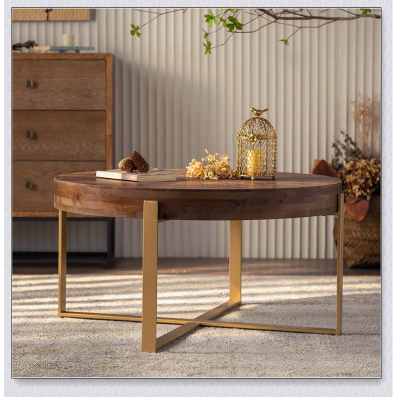 Table basse épissée moderne rétro avec plateau en bois de sapin et pieds croisés, Doré