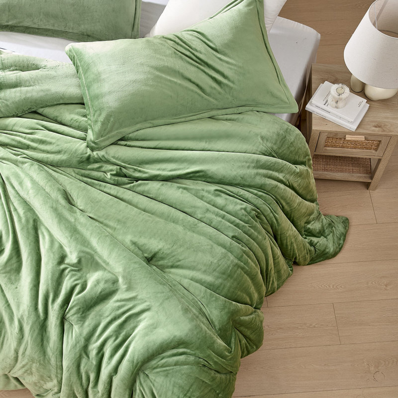 Love Thick - Velvety Coma Inducer Oversized Comforter Set - Mountain Moss, King Comforter + 2 King Pillow Shams