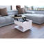 Table basse à plateau relevable avec roulettes et finition chêne clair-594941879