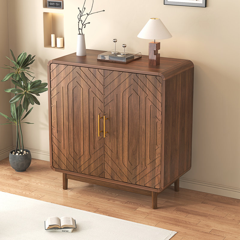 Armoire latérale sculptée avec tablettes réglables