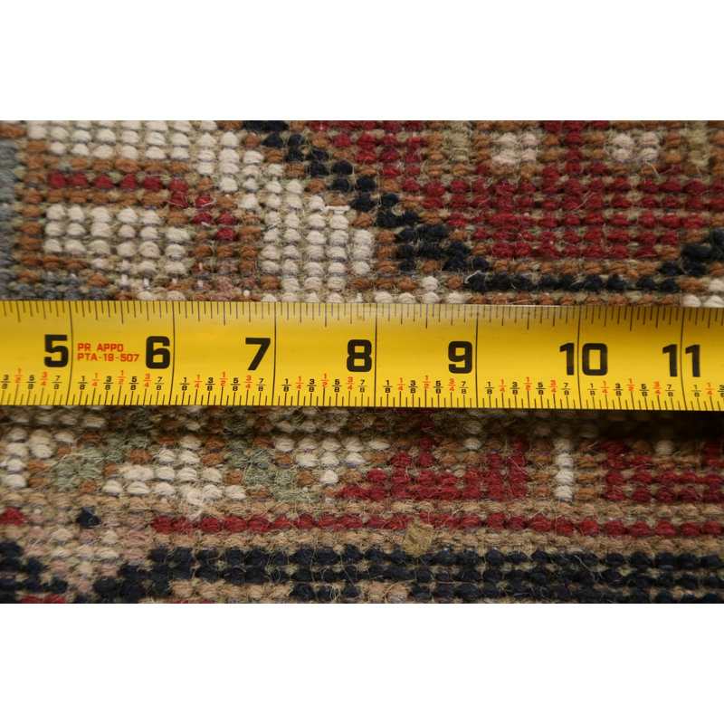 Tapis rouge en laine noué à la main à motif géométrique 2 pi 8 po x 6 pi 1 po
