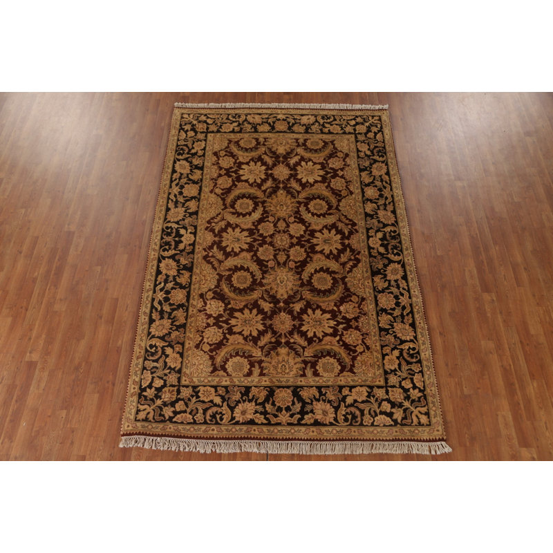 9' 3'' X 6' 1'' Area Rug