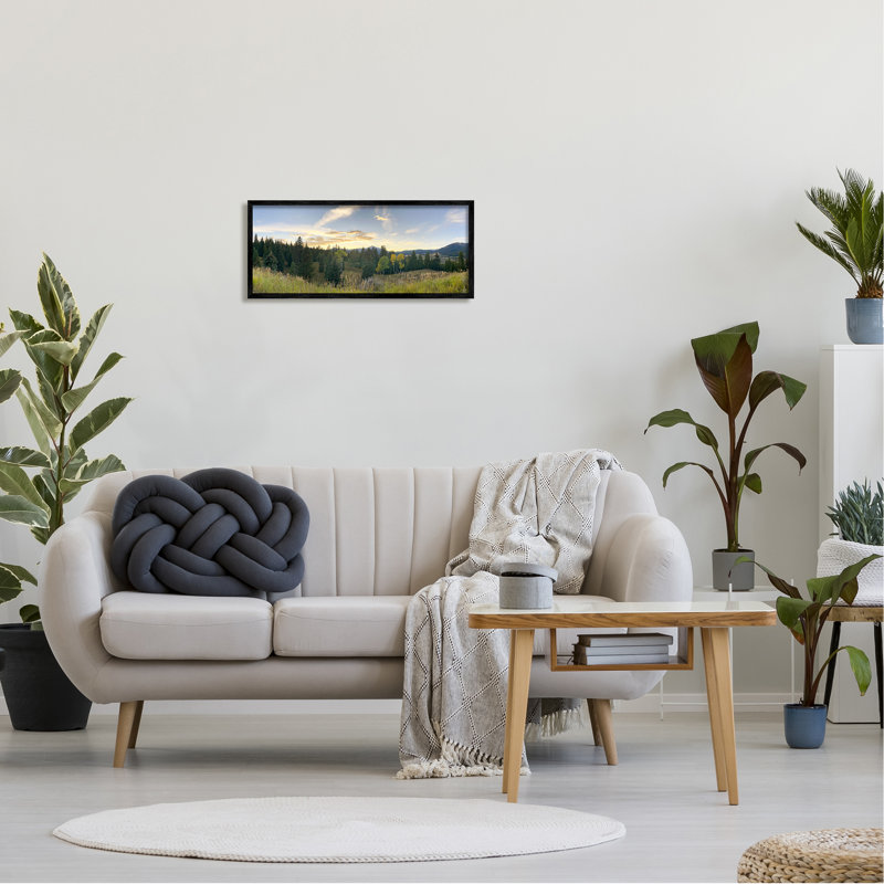 «Panoramic Montana Nature Landscape» par Emily Navas - photographie à cadre flottant sur bois, Giclée encadrée noir minuit