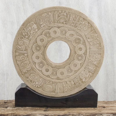 Sculpture de jeu de boules pré-hispanique Robel