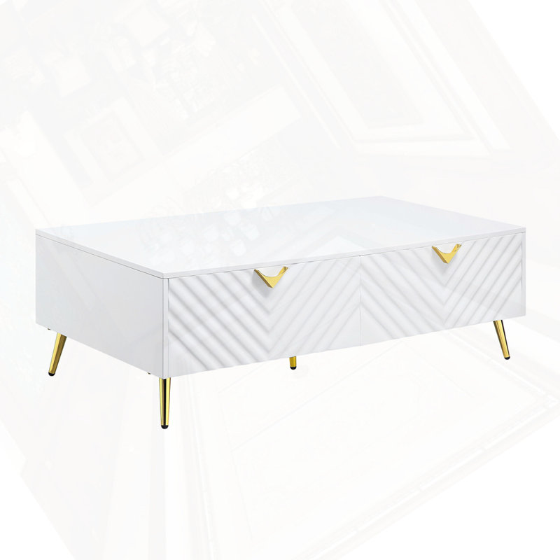 Table basse blanche à finition ultrabrillante