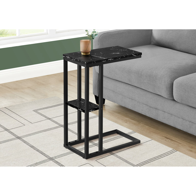 Table à collation avec surface semblable au marbre noir et base en métal pour une apparence de marbre