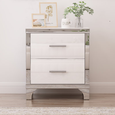 Élégante table de chevet ultrabrillante avec poignée en métal, table de chevet à miroir avec 2 tiroirs pour la chambre à coucher et le salon