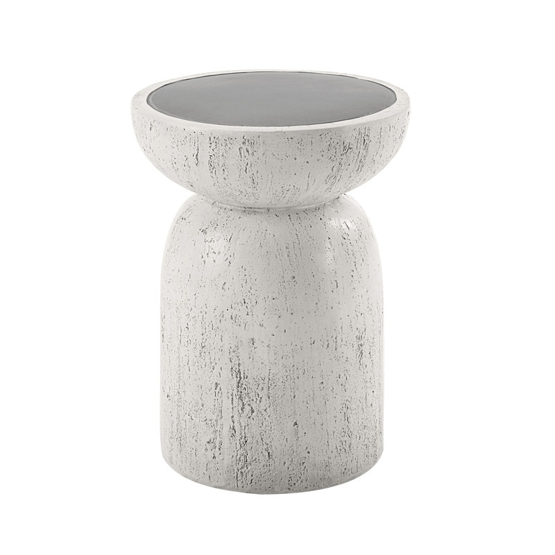 Élégante table d'appoint en béton gris naturel - aspect industriel, légère, s'adapte aux intérieurs modernes en fibre, ajoute une touche contemporaine à tout espace