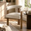 Chaise de salle à manger cylindrique en chenille de style milieu du siècle avec structure en noyer (ensemble de 4)-353656098-450624624