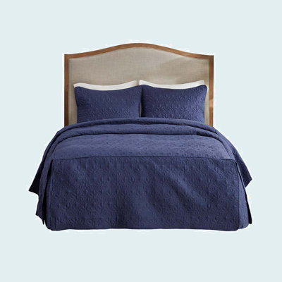 3 Piece Split Corner Pleated Quilted Bedspread