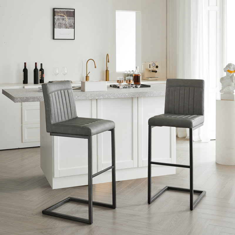 2 ensembles de tabourets de bar en similicuir gris, structure en métal noir robuste et siège rembourré, sièges élégants pour îlot de cuisine, bar personnel, comptoir de salle à manger