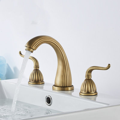 2-handle Bathroom Faucet with Drain Assembly