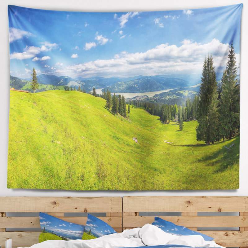 Paysage d'été dans les montagnes de Ceahlau, tapisserie et tenture murale, H 50 po x l 60 po