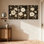 Ensemble de 3 impressions sur toile à motif de paysages urbains et urbains sur fond noir avec fleurs crème