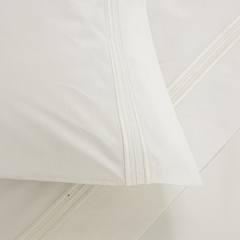 Triplo Bourdon Pillow Case, White/Milk, Standard