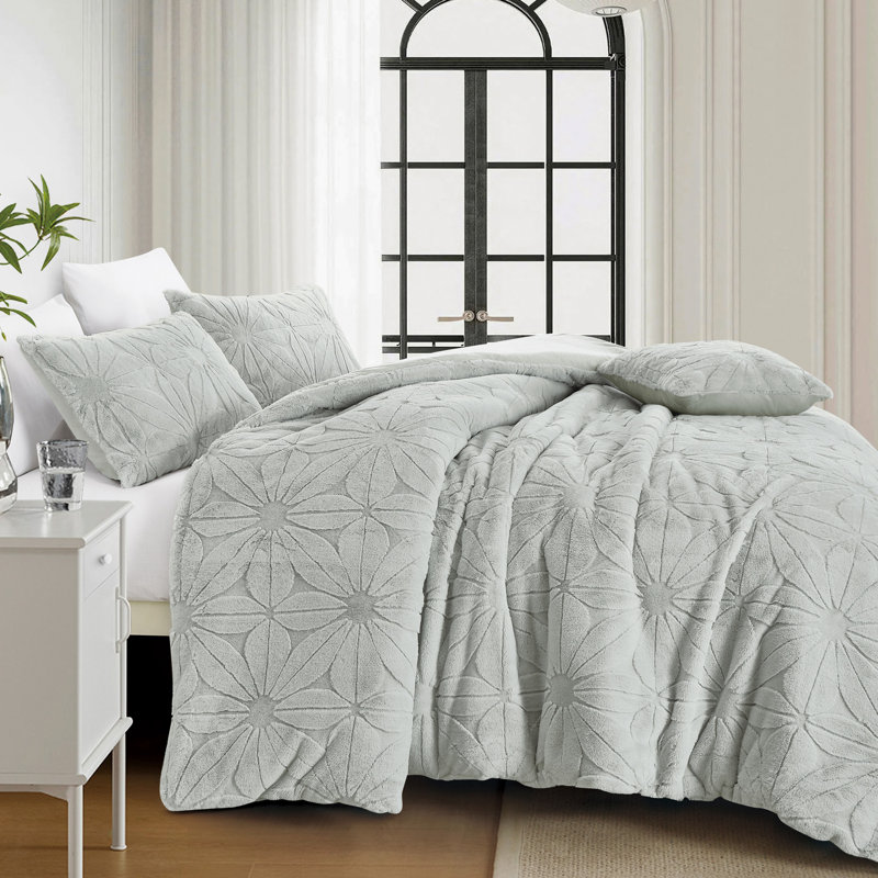 Ensemble d'édredon 4 pièces en fausse fourrure Carved, Gris, Grand lit