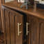 Buffet avec tablettes réglables et pieds en bois massif de style Mid-Century-1046705361