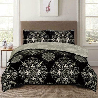 Uddevalla Damask Duvet Cover Set with Pillowcases