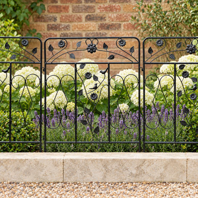 Cambria 80cm H x 60cm W Included