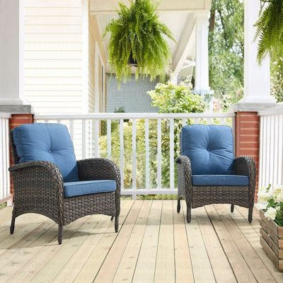 Wicker Outdoor Lounge Chair