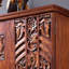 Armoire de rangement pour chaussures sculptée de style thaïlandais
