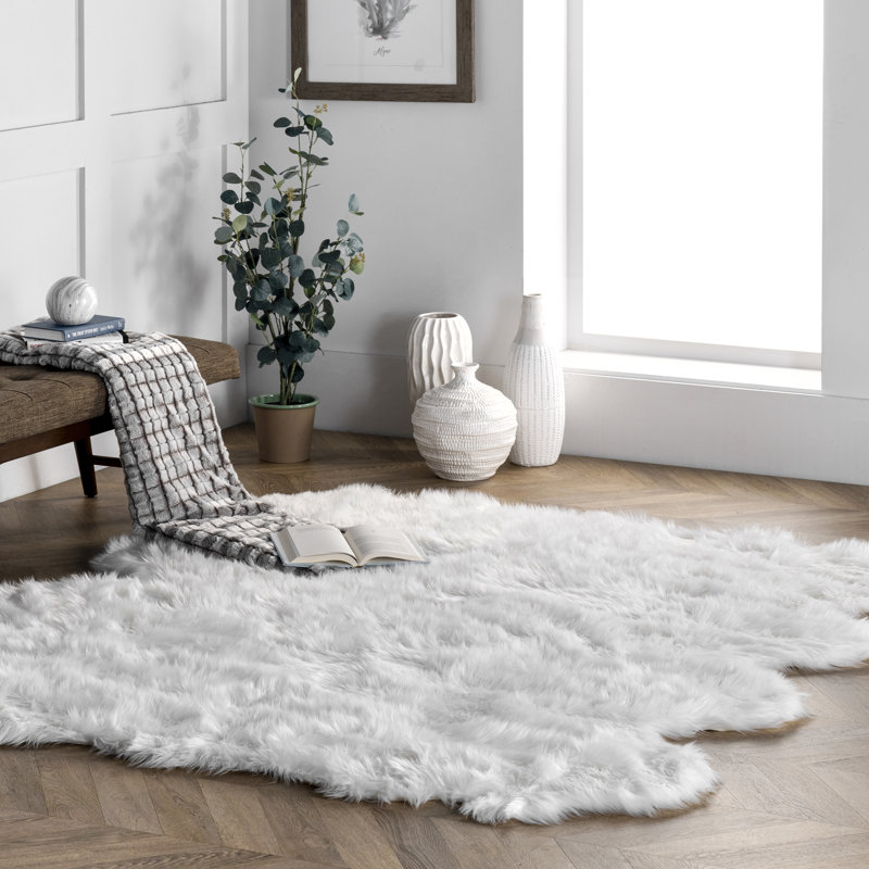 Tapis blanc à poils longs en fausse peau de mouton de performance Lavallée, Rond 5 pi
