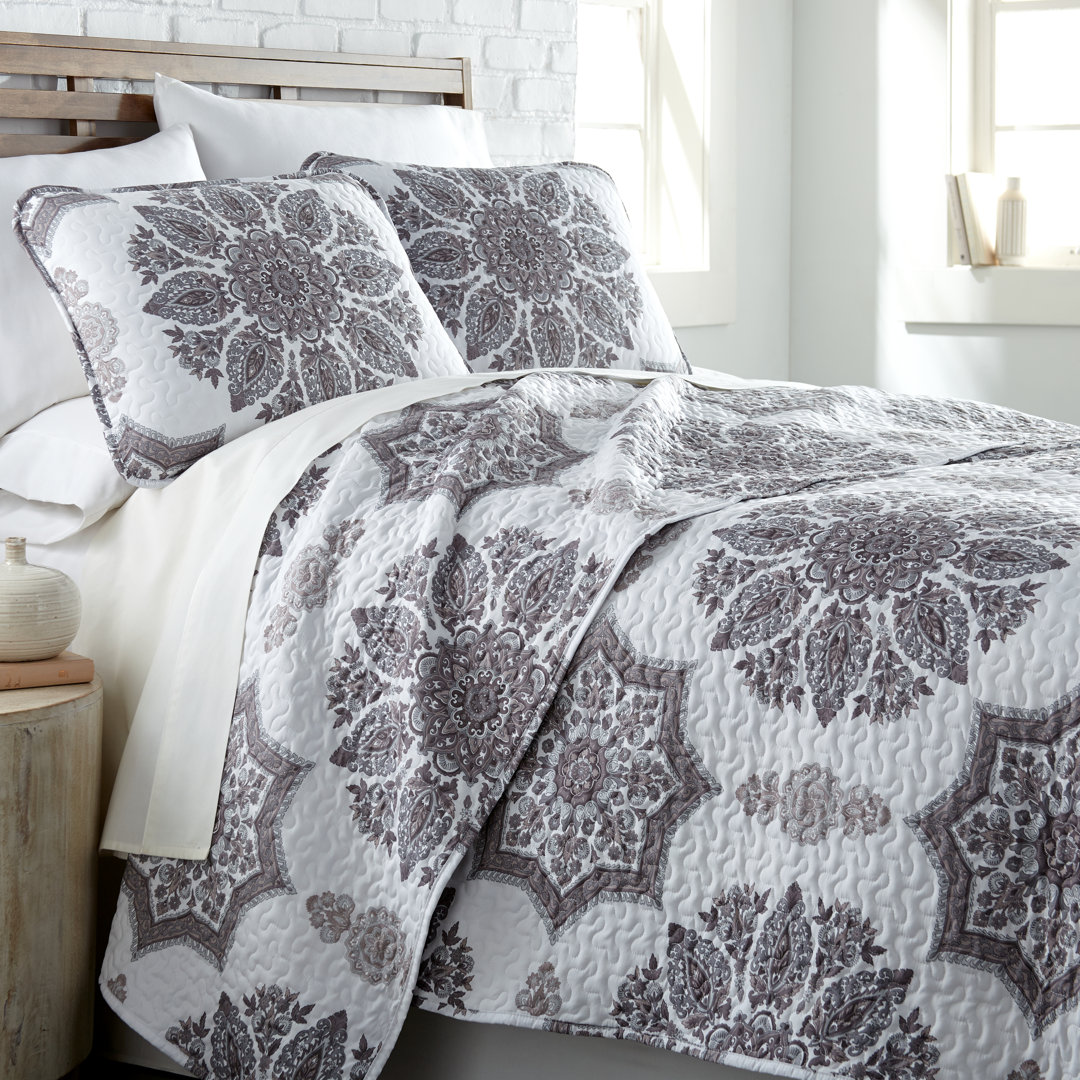 Infinity oversized light-weight Reversible Quilt Set with shams SouthShore Fine Linens 
