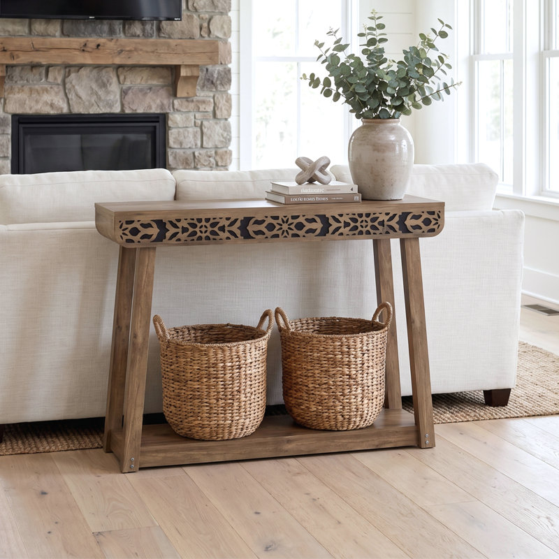 Lukasik 43.3" Traditional Console Table With Curved Edge Top, Knotty Oak