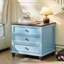 Table de chevet Farmhouse avec station de charge, table de bout de 24 po de large avec 3 tiroirs, commode en bois pour la chambre à coucher, commode de table de chevet, table de chevet pour le salon, placard-123037899-123175609