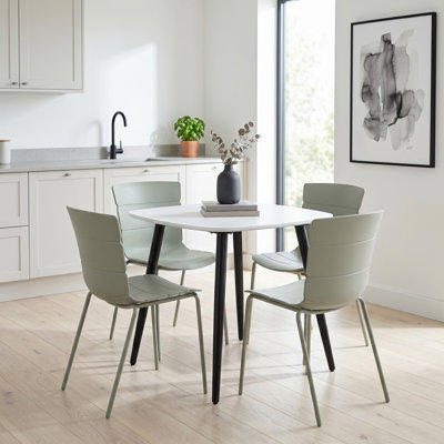 Westhope 4 -Person Dining Set