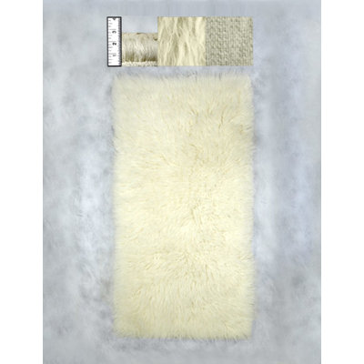 Tapis naturel en laine flokati Hera