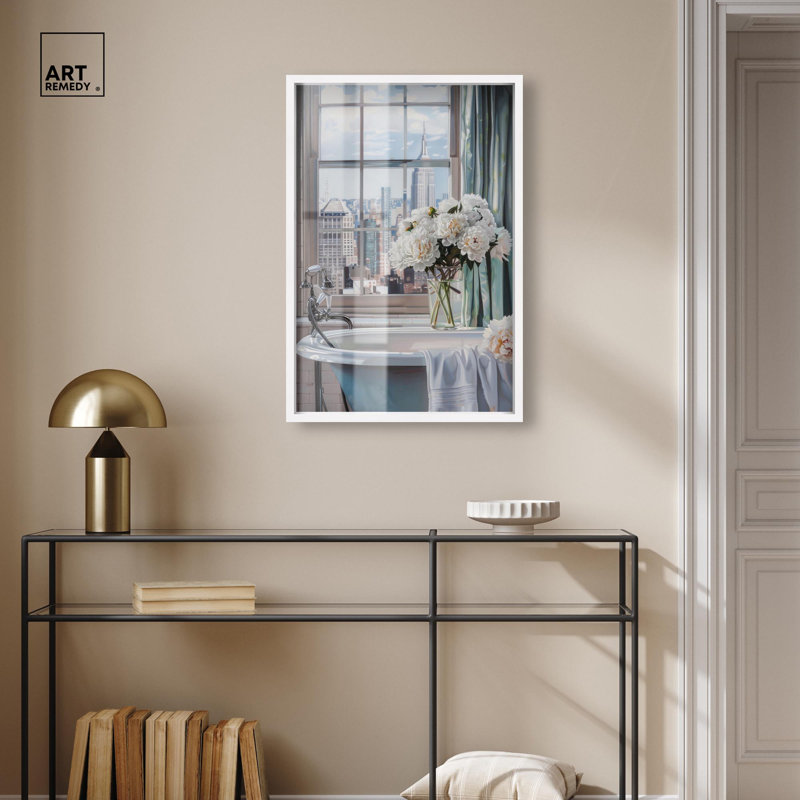 Décoration murale pour salle de bain Lovely NYC par Art Remedy, cadre blanc, 20 x 30, H 31 po x l 21 po, Cadre blanc