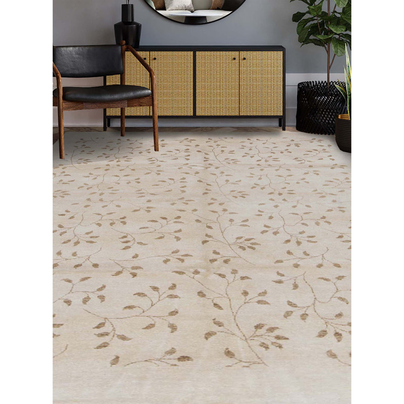 Hand-Knotted High-Quality Beige Area Rug