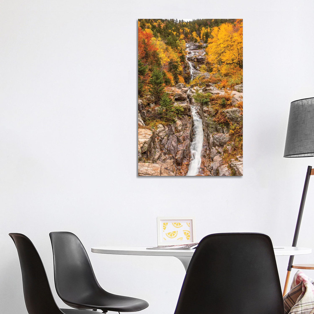 Silver Cascade von Dan Sproul - Galerie-verpackte Leinwand Giclée auf Leinwand