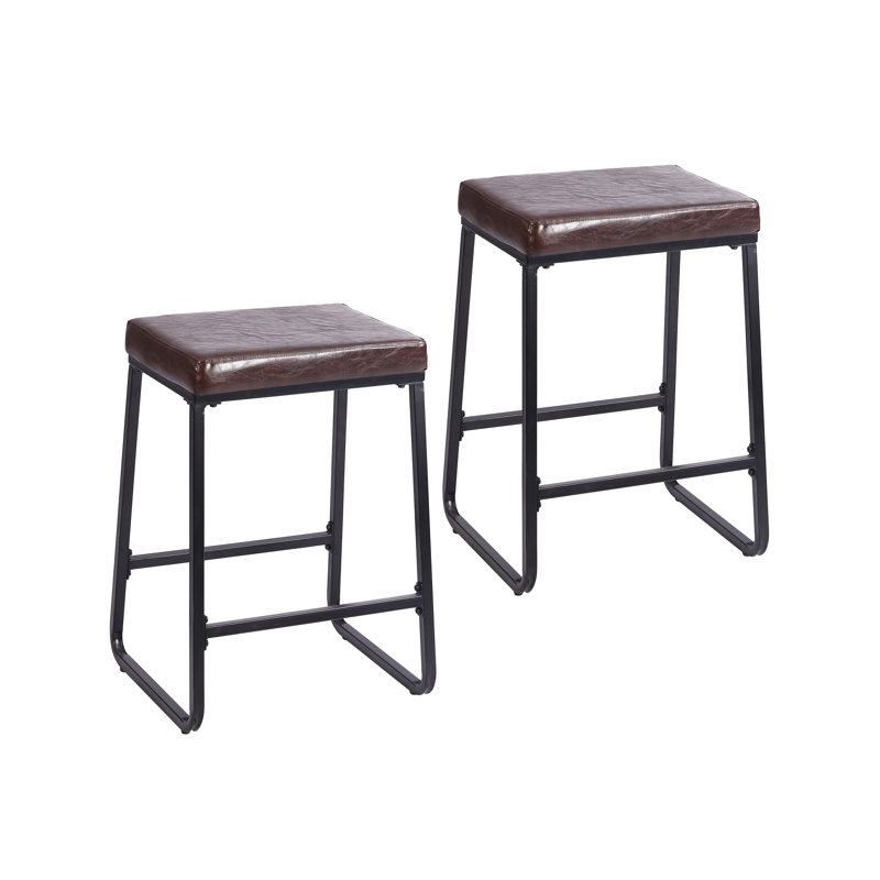 Ensemble de 2 tabourets de bar Ebern Designs Selma, cuir PU, pieds en fer, Brun