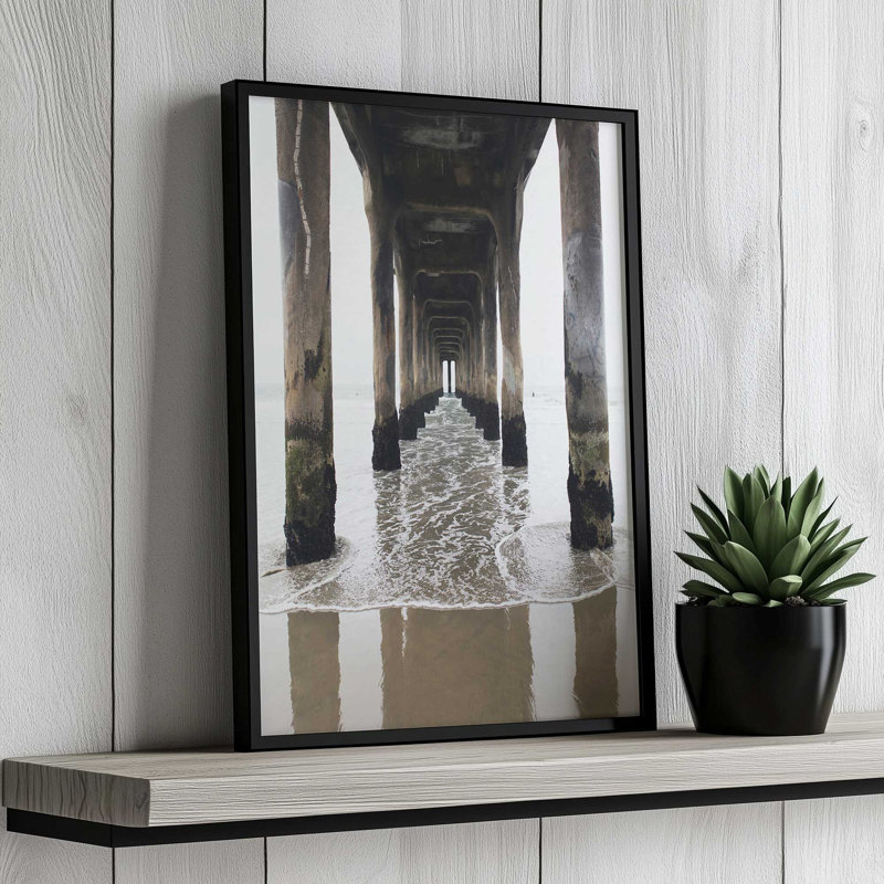 «Manhattan Pier» par Bree Madden, reproduction d'art sur toile, H 24 po x l 18 po, Doré