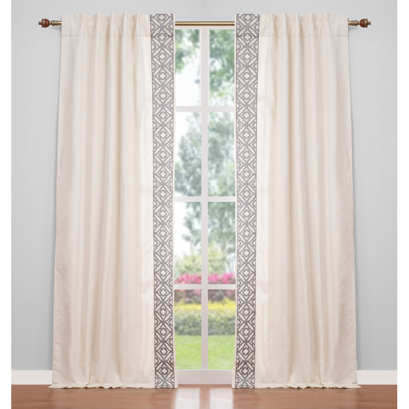 Marina, 50" W x 110" L, Ivory Gray