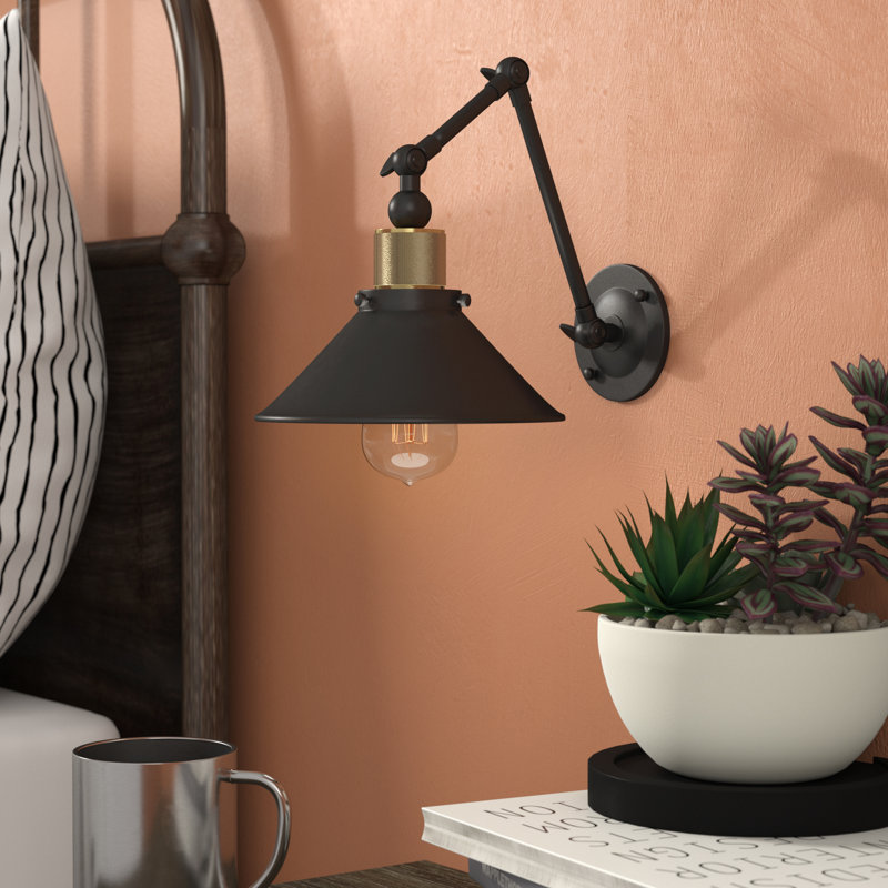 Lampe murale avec bras pivotant 1 lumière à intensité variable Gilfillan