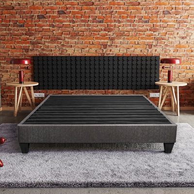 Base de lit tapissier gris foncé, pleine grandeur, sommier plateforme 14 po, contemporain, bois, sans sommier tapissier, sommier tapissier en tissu, style contemporain