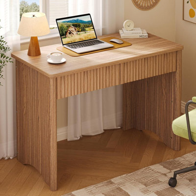 Bureau cannelé moderne en bois de 40 pouces avec tiroirs, bureau d'écriture compact pour la chambre à coucher, le studio, le bureau, le dortoir et les petits espaces