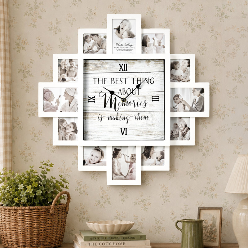 Horloge murale collage photo « Souvenirs » 50 x 50 cm, cadre photo blanc style ferme pouvant contenir 12 photos, fonctionne à piles, idéale pour décorer une chambre de bébé, une chambre d'enfant, un salon ou pour créer des souvenirs de famille.