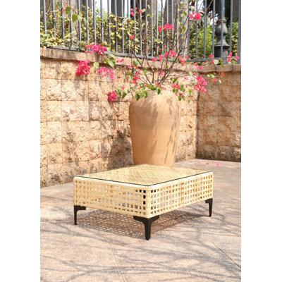 Outdoor Patio Coffee Table With Tempered Glass Top, Handwoven PE Wicker Patio Table With Metal Frame, All-Weather Rattan Coffee Table For Patio Furniture, Balcony, Backyard Or Garden