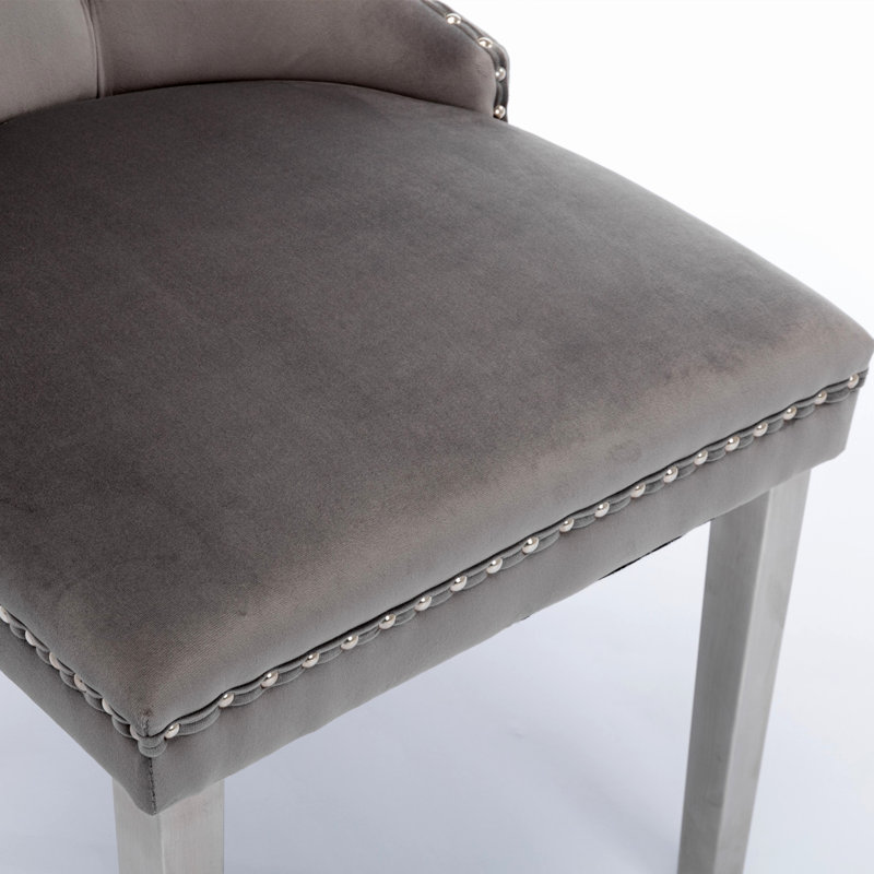 Collection Nikki, chaise de salle à manger rembourrée en velours de bois massif avec pieds en acier inoxydable chromé, garniture cloutée, ensemble de 2, noir et chrome, SW1701BK