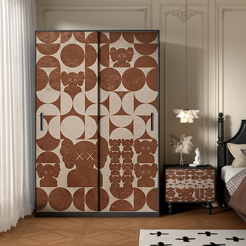 Armoire française en bois massif de style crème