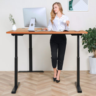 Bureau debout à hauteur réglable en L
