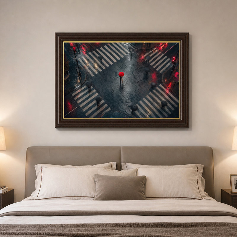 Couple avec parapluie rouge à une intersection sous la pluie - Tableau sur toile, 16"H x 24"W