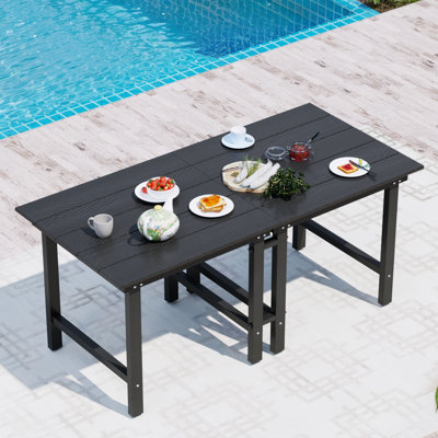 Table de salle à manger de patio en PEHD L 70 po x l 32 po Bensley