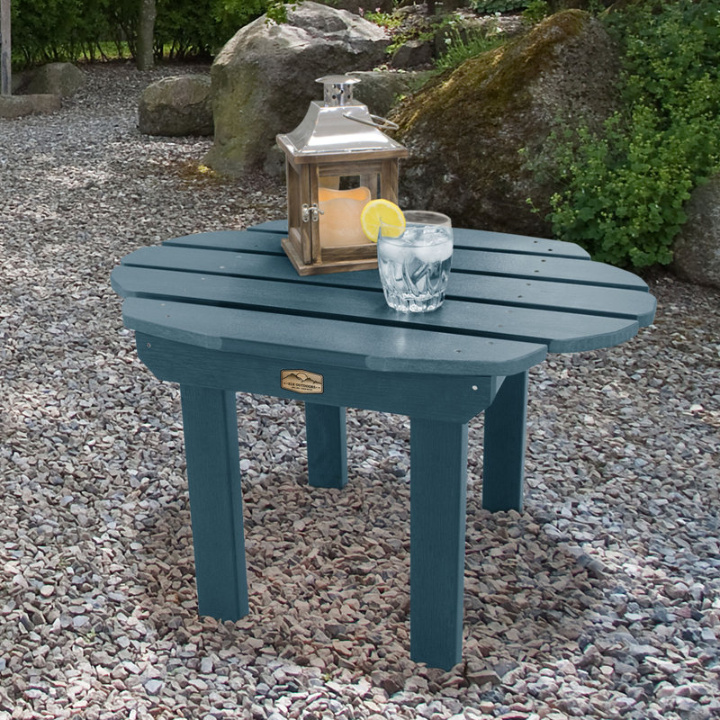 Table d’appoint en plastique Wyona, Bleu Nantucket