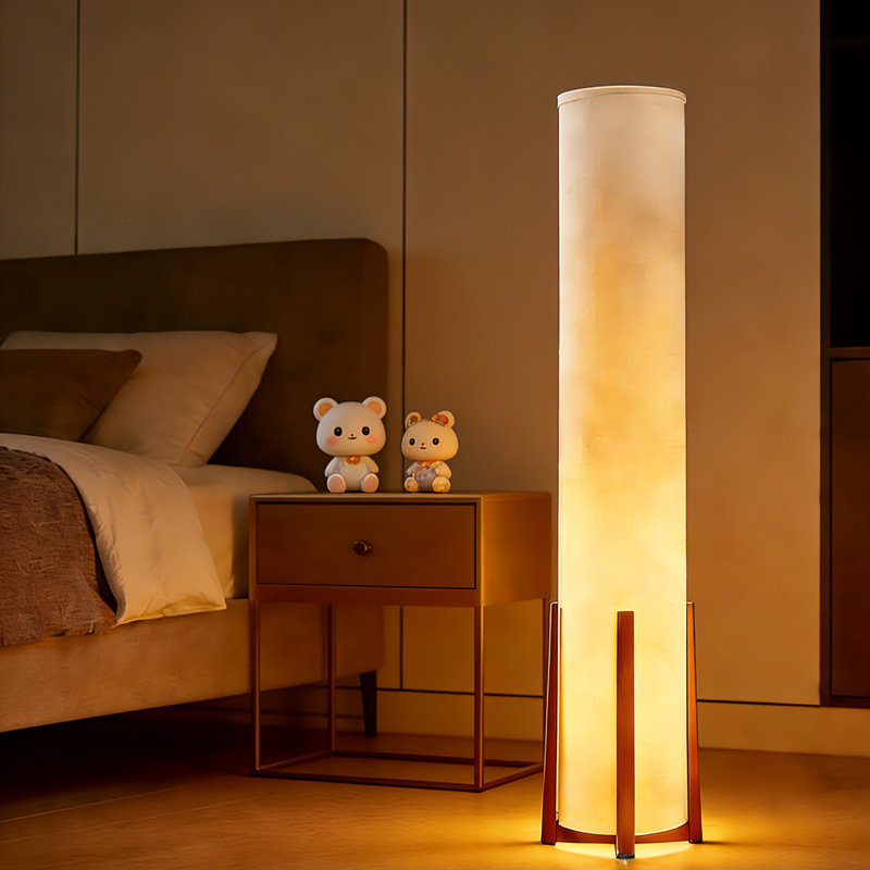 Lampe sur pied à DEL à luminosité réglable avec télécommande